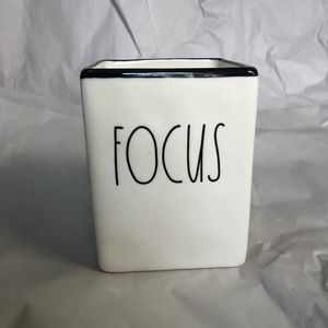 Rae Dunn “FOCUS” (LL) Pen Holder/ Desk Organizer